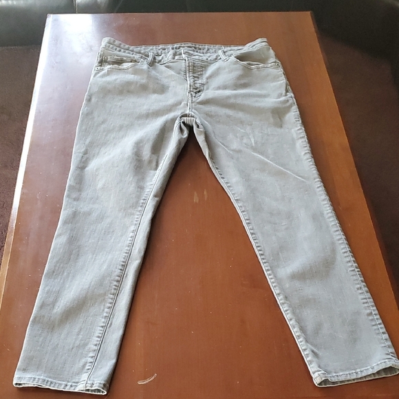 American Eagle Men's Gray Slim Cut Jeans. Size W36 L30. - Picture 1 of 4